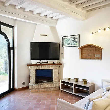 Apartamento Con Piscina E Giardino A Siena