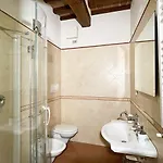 Con Piscina E Giardino A Siena