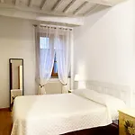 Con Piscina E Giardino A * Siena