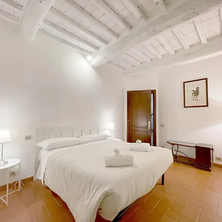 Con Piscina E Giardino A Siena