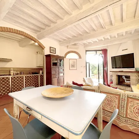 Apartamento Con Piscina E Giardino A Siena