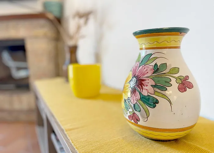 Con Piscina E Giardino A Apartamento